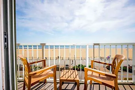 Hampton Inn Virginia Beach-Oceanfront North hotel detail image 3