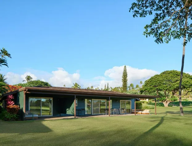 Royal Lahaina Resort & Bungalows hotel detail image 1