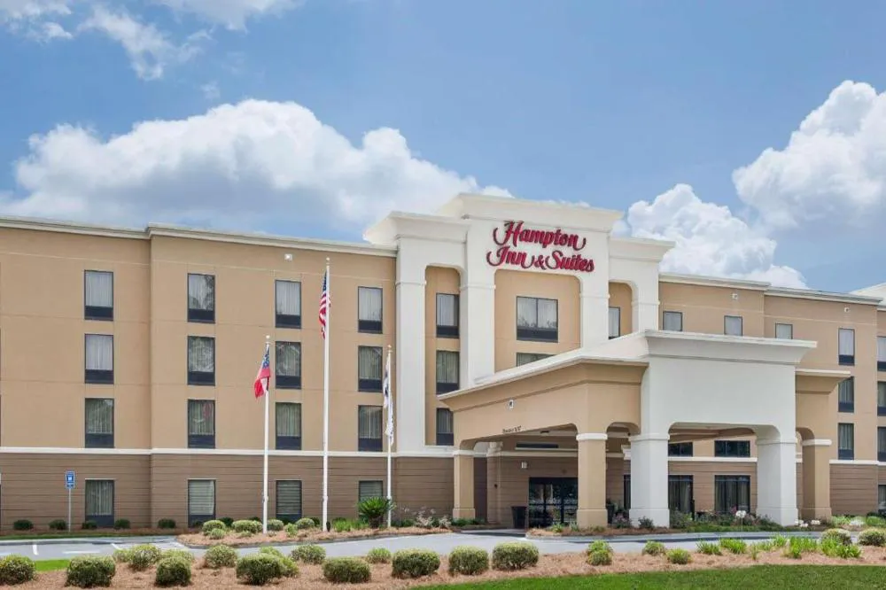 Hampton Inn & Suites Savannah-Airport hotel hero
