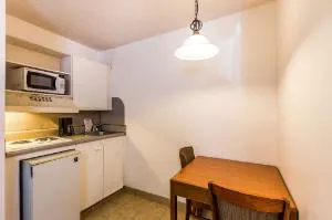 Suburban Studios Abercorn hotel detail image 4