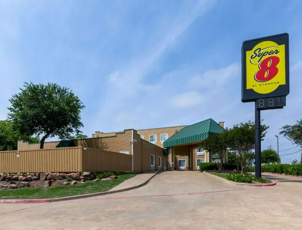 Super 8 by Wyndham Garland/Rowlett/East Dallas Area hotel detail image 1