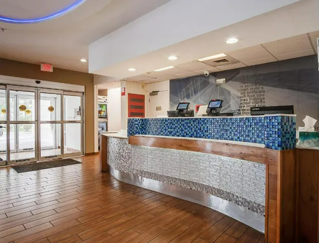 Country Inn & Suites by Radisson, Savannah Southside hotel detail image 4