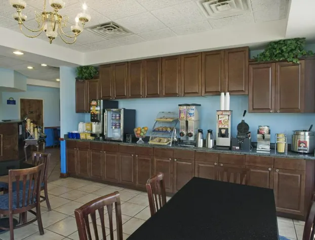 Days Inn by Wyndham Richmond Hill/Savannah hotel detail image 3