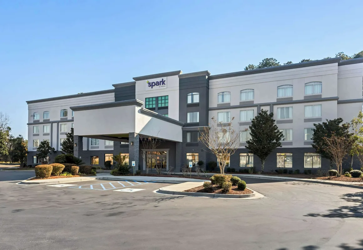 Spark by Hilton Port Wentworth Savannah hotel hero