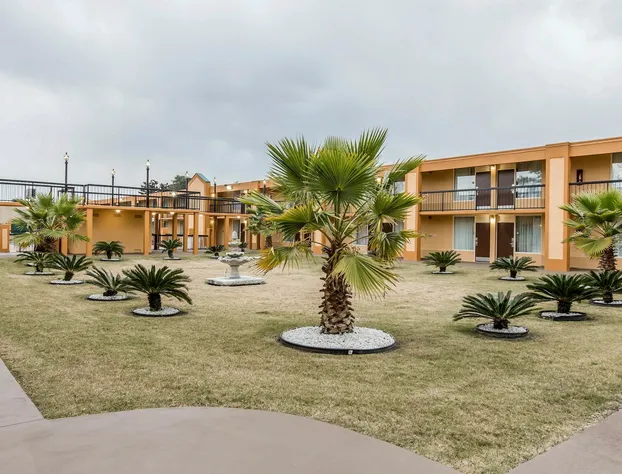 Quality Inn Savannah Midtown hotel detail image 3