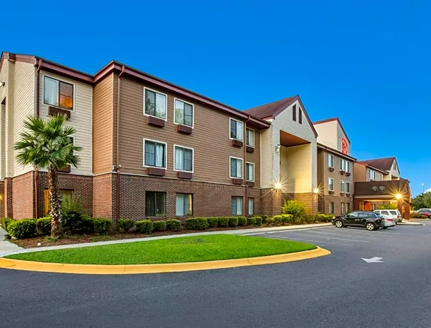 Red Roof Inn & Suites Savannah Airport hotel detail image 3