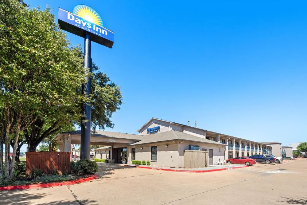Days Inn by Wyndham Round Rock hotel hero