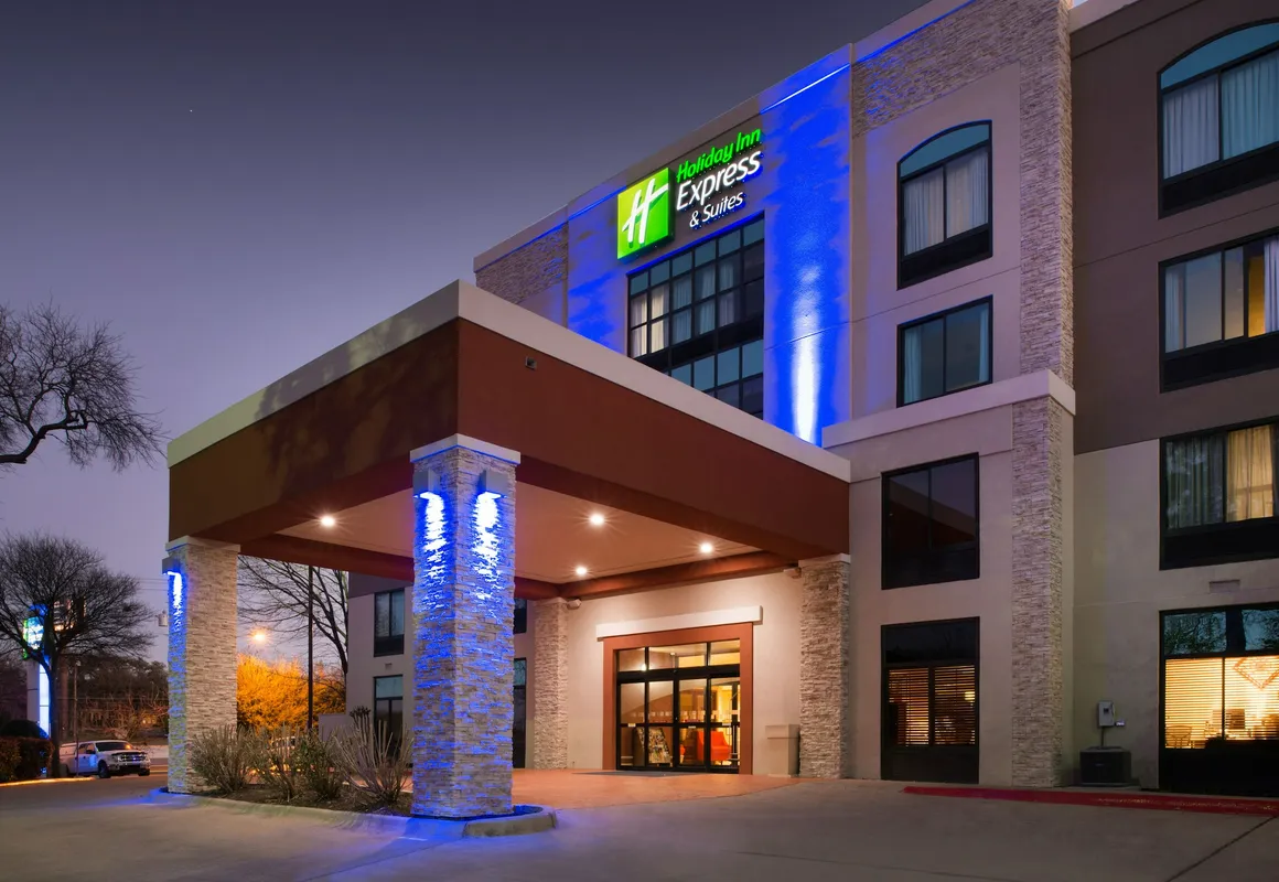 Holiday Inn Express & Suites Austin North Central by IHG hotel hero