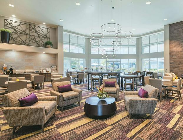La Quinta Inn & Suites by Wyndham Austin Near The Domain hotel detail image 4