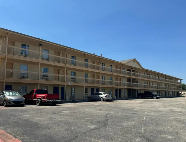 Days Inn by Wyndham Georgetown hotel detail image 1