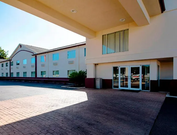 Red Roof Inn San Marcos hotel detail image 3