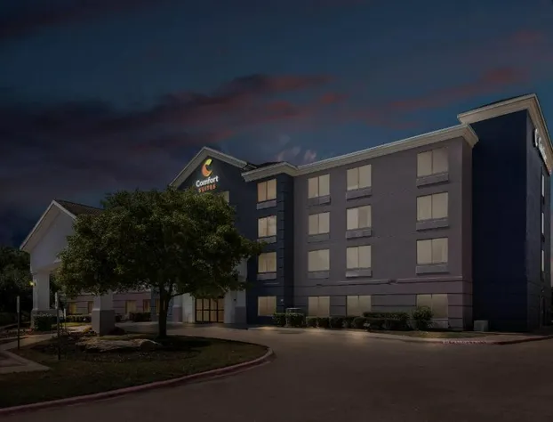 Comfort Suites Austin Airport hotel detail image 1