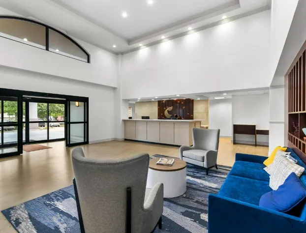 Comfort Suites Austin Airport hotel detail image 2