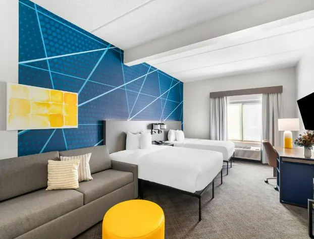 Comfort Suites Austin Airport hotel detail image 4