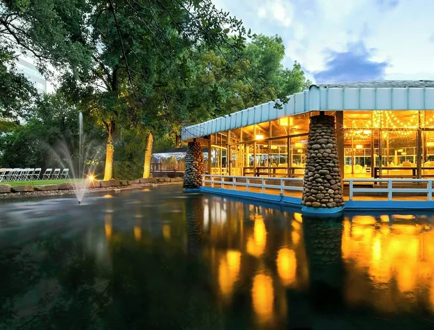 Sheraton Arlington Hotel hotel detail image 1