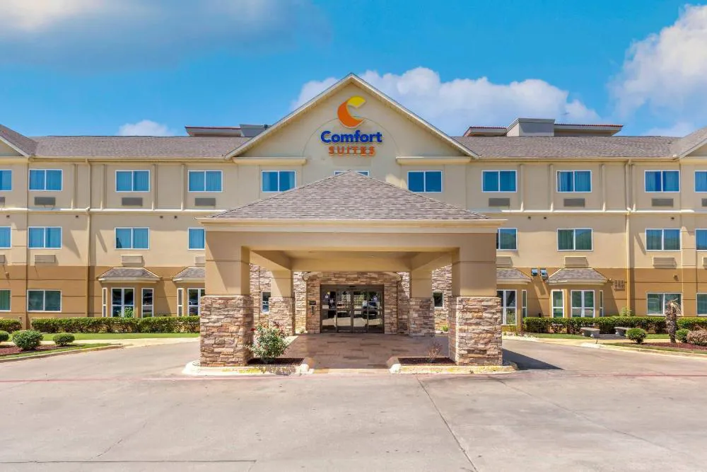 Comfort Suites North Dallas hotel hero