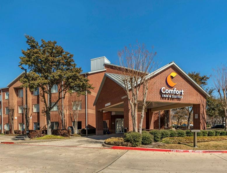 Comfort Inn & Suites North Dallas - Addison hotel detail image 3