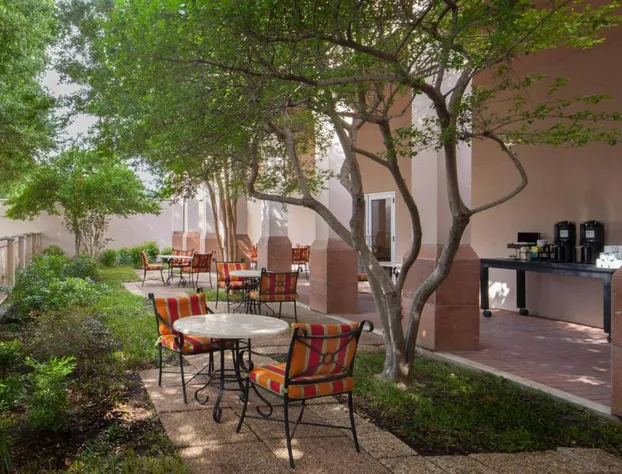 Dallas Marriott Suites Medical/Market Center hotel detail image 1