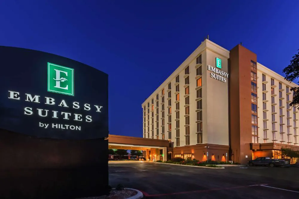 Embassy Suites by Hilton Dallas Market Center hotel hero