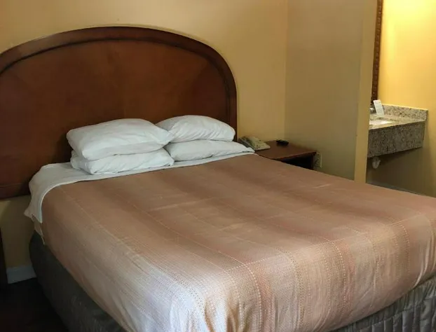 Americas Best Value Inn Addison Dallas hotel detail image 3