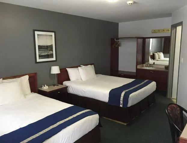 Monashee Lodge hotel detail image 3