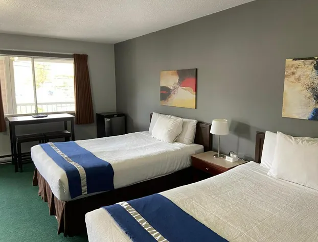 Monashee Lodge hotel detail image 4