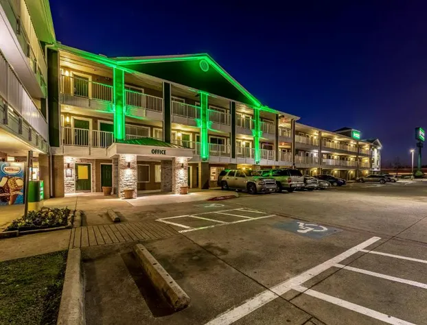 HomeTowne Studios by Red Roof Dallas - Mesquite hotel detail image 2