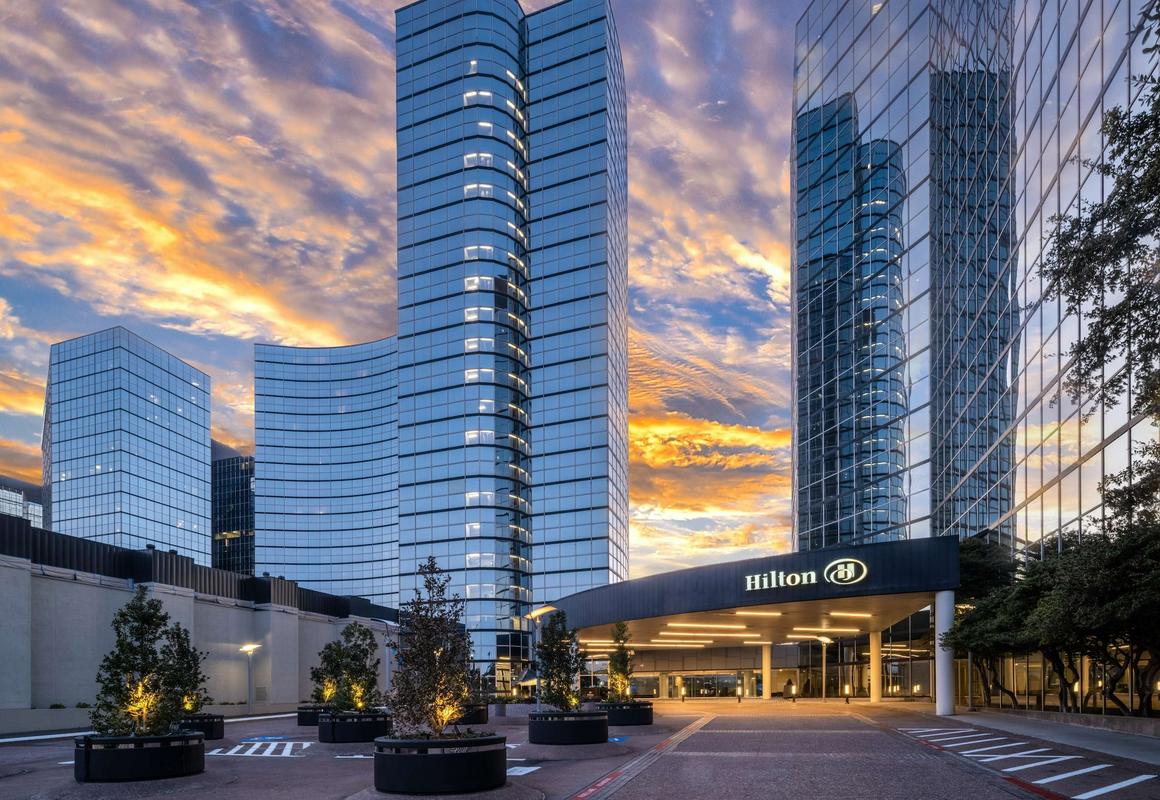 Hilton Dallas Lincoln Centre hotel hero