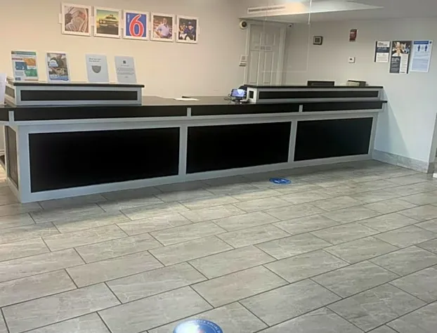 Motel 6 Grand Prairie, TX - Interstate 30 hotel detail image 4