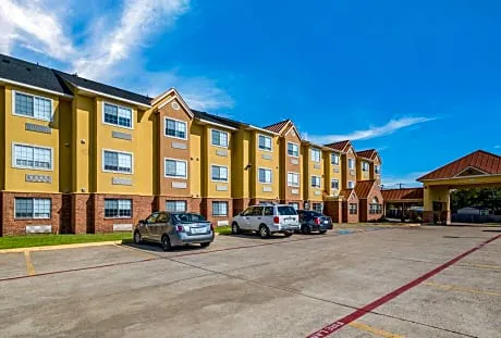 Quality Inn & Suites North Mesquite I-30 hotel detail image 1