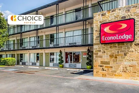 Econo Lodge Airport I-35 North hotel detail image 4