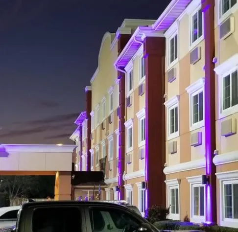 Baymont by Wyndham Dallas/ Love Field hotel detail image 3