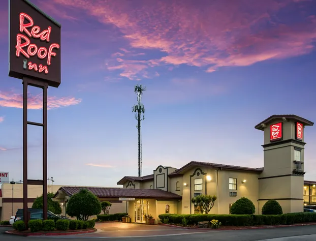 Red Roof Inn North Dallas - Park Central hotel detail image 1
