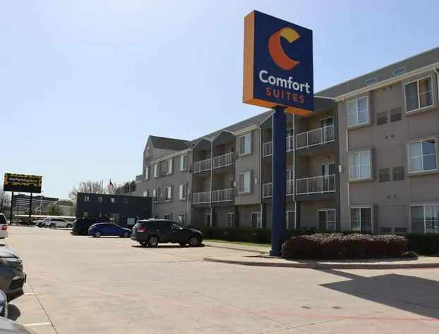Comfort Suites DFW Airport hotel detail image 1