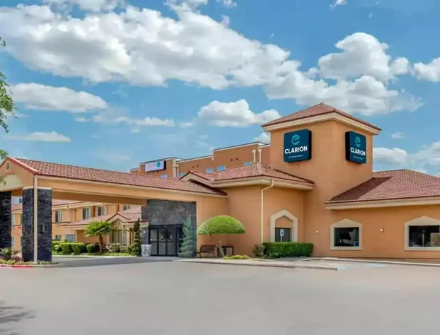 Clarion Inn & Suites DFW North hotel detail image 1