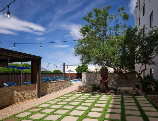 Hilton Garden Inn Las Colinas hotel detail image 2