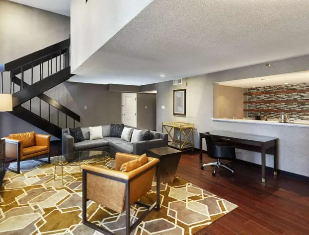 DoubleTree by Hilton Dallas Near the Galleria hotel detail image 4