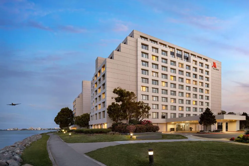 San Francisco Airport Marriott Waterfront hotel hero