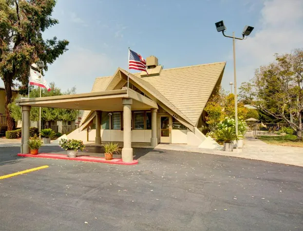 Good Nite Inn - Redwood City hotel detail image 1