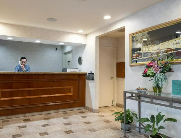 Atherton Park Inn & Suites hotel detail image 1