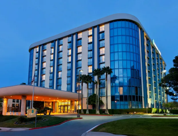 Embassy Suites by Hilton San Francisco Airport Oyster Point hotel detail image 1