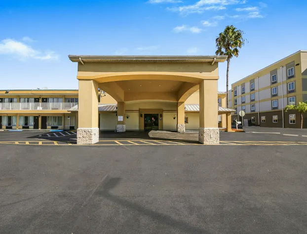 Days Inn by Wyndham Daytona Beach Speedway hotel detail image 3