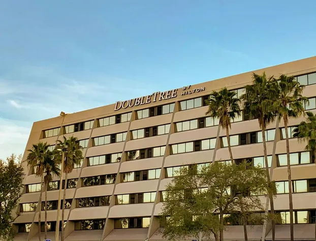 DoubleTree by Hilton Tampa Rocky Point Waterfront hotel detail image 1