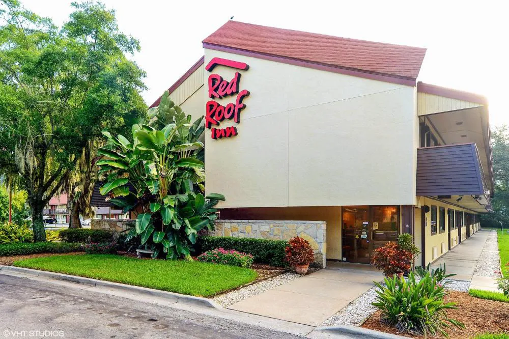 Red Roof Inn Tampa Fairgrounds – Casino hotel hero