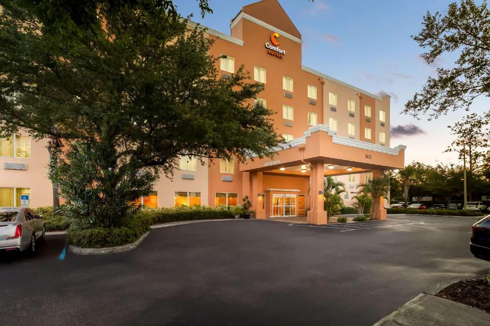 Comfort Suites Tampa Airport North hotel hero