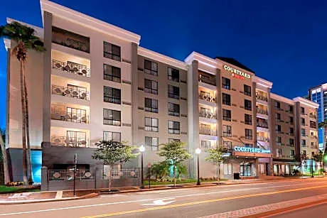 Courtyard by Marriott Tampa Downtown hotel detail image 2