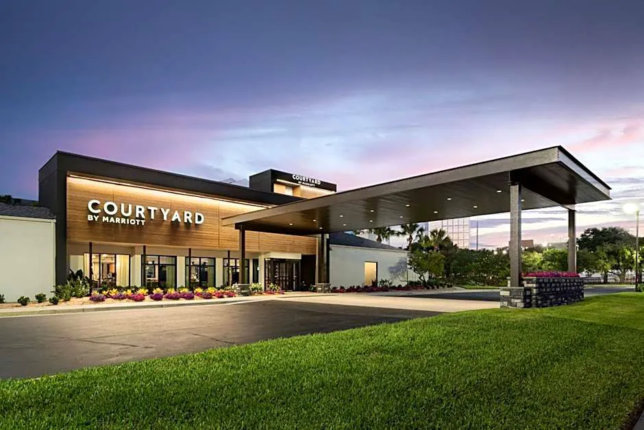 Courtyard by Marriott Tampa Westshore/Airport hotel hero