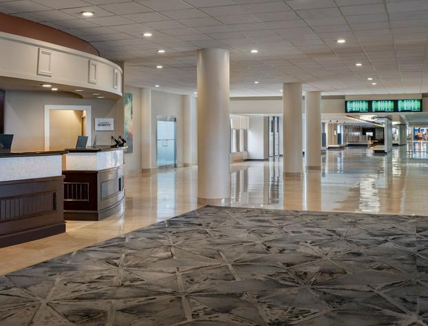 Tampa Airport Marriott hotel detail image 2