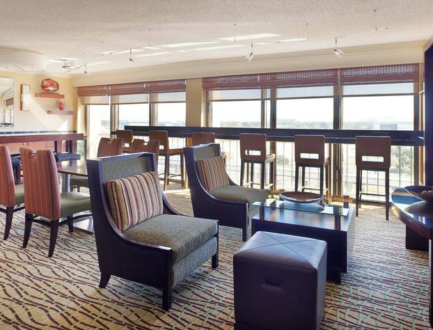 Tampa Airport Marriott hotel detail image 3