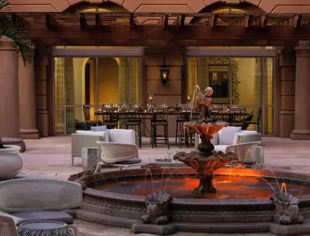 Renaissance Tampa International Plaza Hotel hotel detail image 2